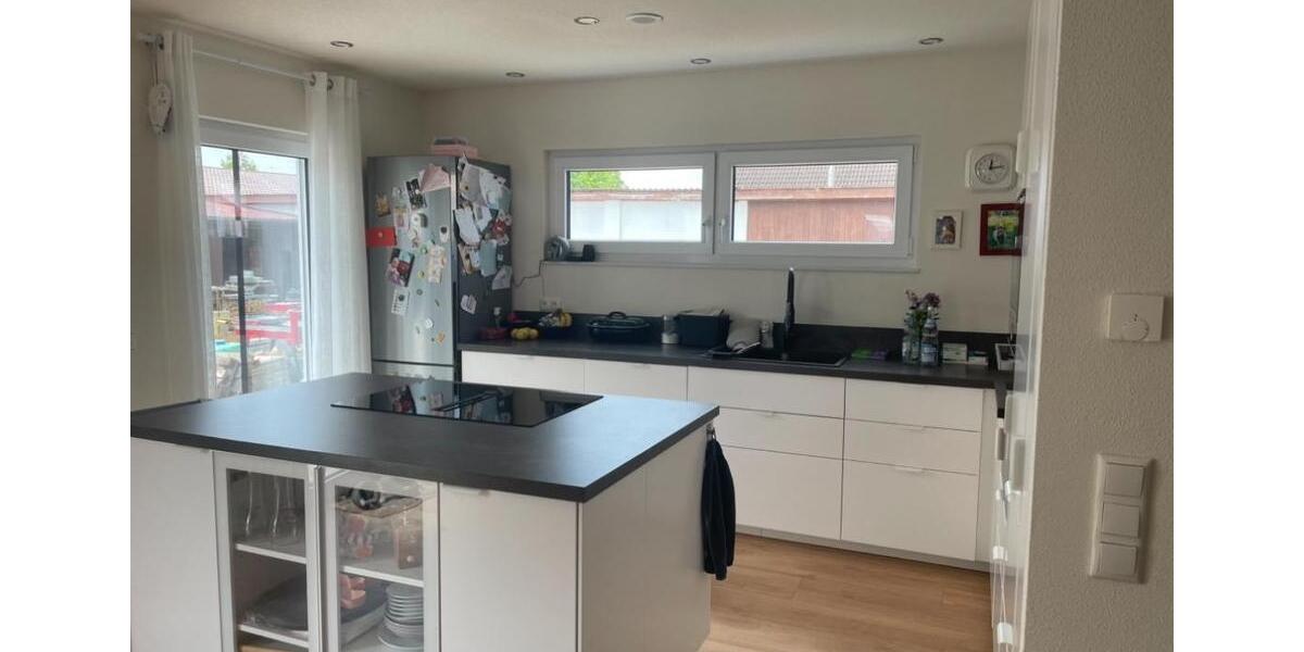 Modernes Einfamilienhaus mit Garten in Meßstetten-Heinstetten 6.5 zimmer