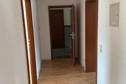 2-Zimmer, Küche, Bad, Balkon 2 zimmer