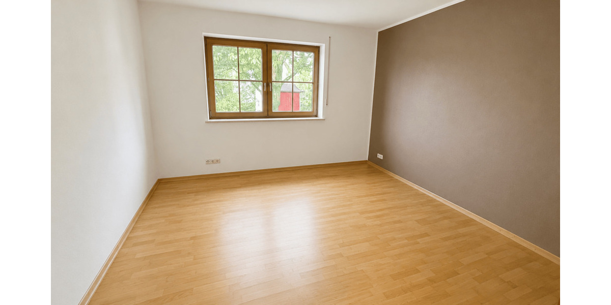 Etagenwohnung Hebertshausen - 4 Zimmer, 95 m&sup2;, 1.500&euro; | Angebot:26739984