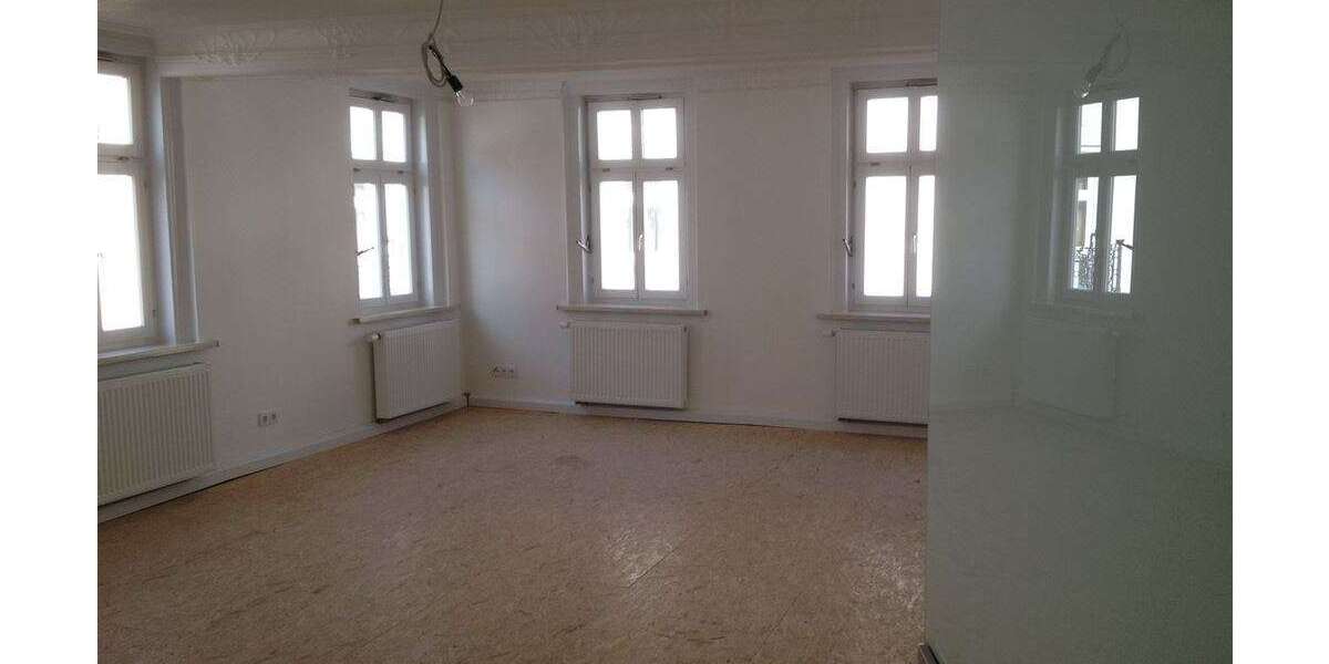 Etagenwohnung Eschwege - 3 Zimmer, 89 m&sup2;, 600&euro; | Angebot:27115193