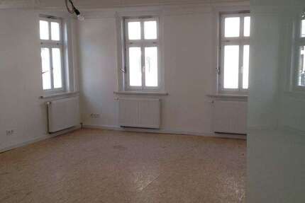 Wohnung Eschwege - 3 Zimmer, 89 m&sup2;, 600&euro; | Angebot:27115193