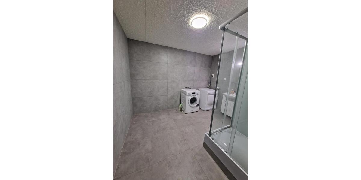 Wohnen auf Zeit Kehl - 30 Zimmer, 200 m&sup2;, 490&euro; | Angebot:25809155