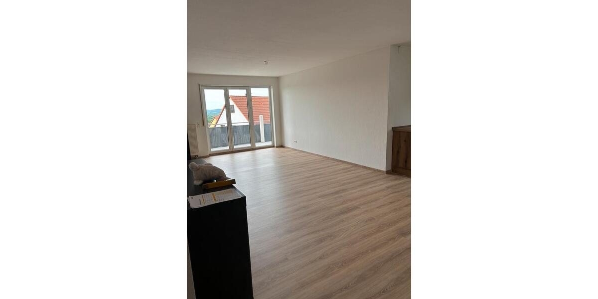 Etagenwohnung Stolpen - 3 Zimmer, 90 m&sup2;, 750&euro; | Angebot:25994643