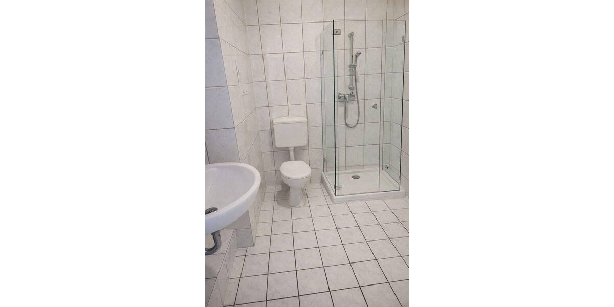 Etagenwohnung Zeitz - 2 Zimmer, 60 m&sup2;, 360&euro; | Angebot:26685856