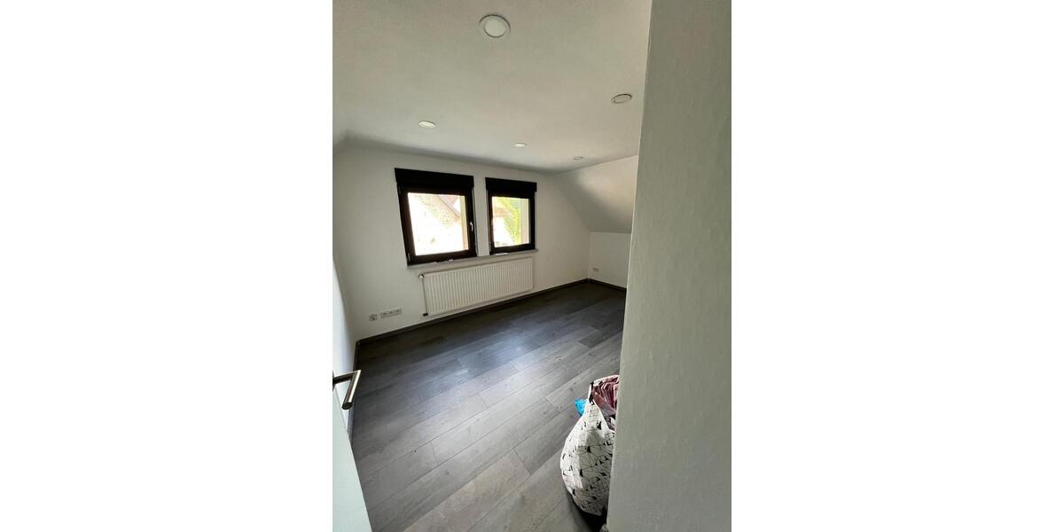 Etagenwohnung Medard - 3.5 Zimmer, 146 m&sup2;, 1.500&euro; | Angebot:26591286