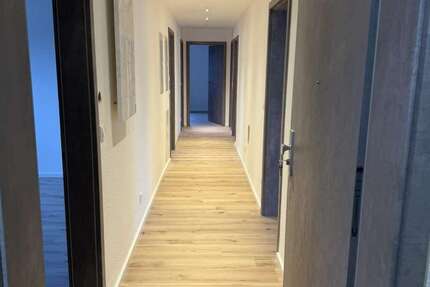 Wohnung zum Mieten in Oberkotzau 750 € 95 m² 5 zimmer