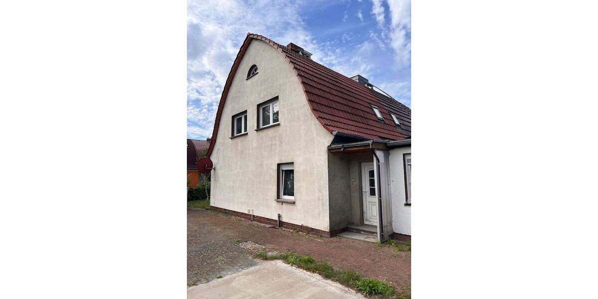 Doppelhaushälfte, 87 qm Wfl., 573 qm Grund, Kamin, neues Bad 3 zimmer