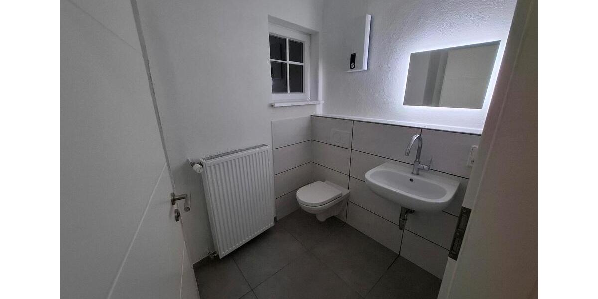 Erdgeschoßwohnung Kirn - 4 Zimmer, 125 m&sup2;, 875&euro; | Angebot:25965343