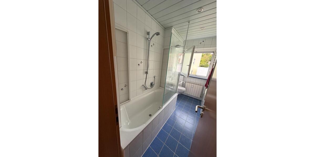 Etagenwohnung Feuchtwangen - 3 Zimmer, 74 m&sup2;, 700&euro; | Angebot:26649487