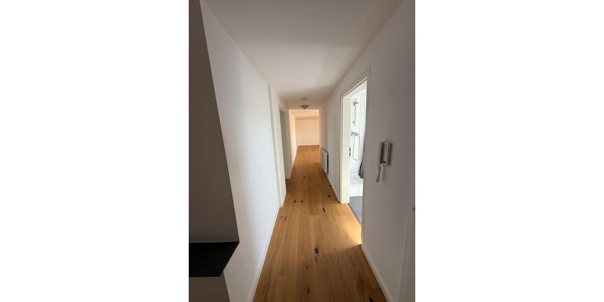Dachgeschoßwohnung Hanau - 2 Zimmer, 91 m&sup2;, 1.050&euro; | Angebot:26383301