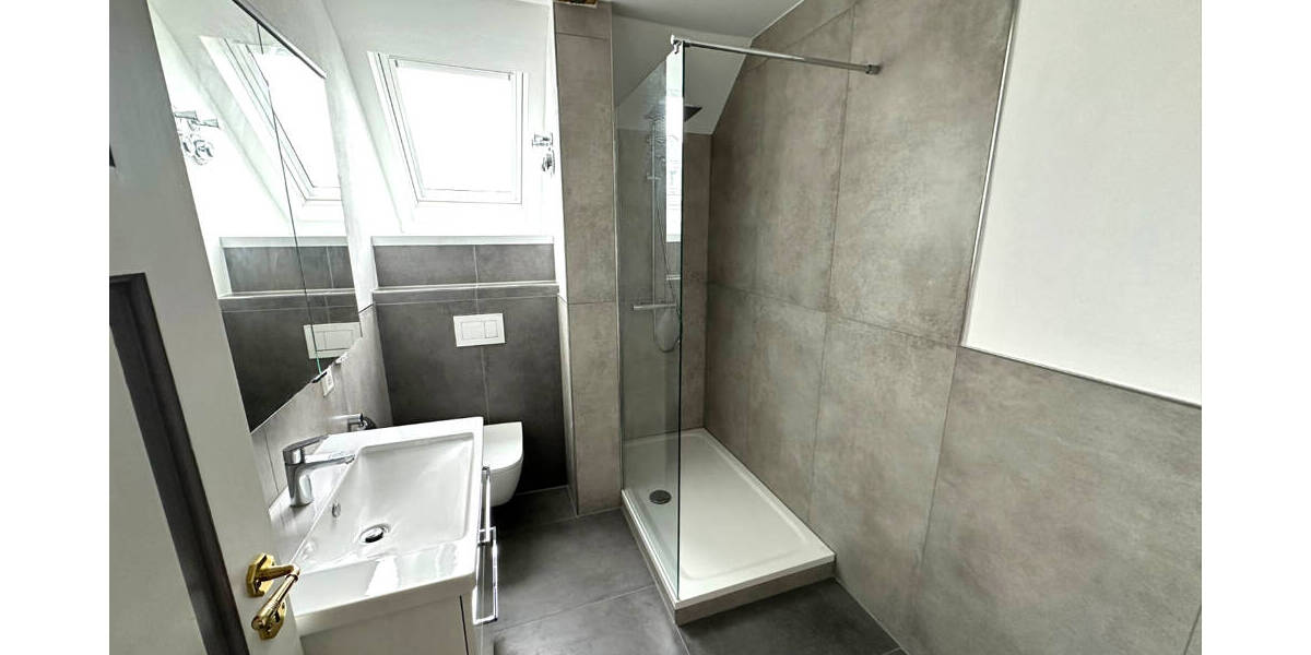 GLOBAL INVEST SINSHEIM | Tolle, frisch renovierte 3-Zimmer-Gründerzeitwohnung in Sinsheim 3 zimmer