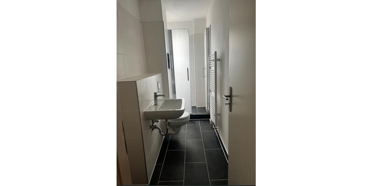 Etagenwohnung Möllenhagen - 6 Zimmer, 101 m&sup2;, 700&euro; | Angebot:24863273