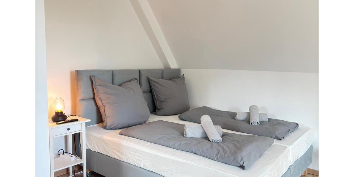 Wohnen auf Zeit Karlsruhe Neureut - 2 Zimmer, 60 m&sup2;, 1.800&euro; | Angebot:26219641