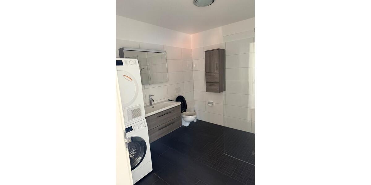 Dachgeschoßwohnung Wilhelmshaven - 2 Zimmer, 89 m&sup2;, 758&euro; | Angebot:20460985