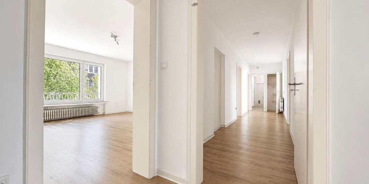 Etagenwohnung Bochum Innenstadt - 4.5 Zimmer, 105 m&sup2;, 1.155&euro; | Angebot:26919312
