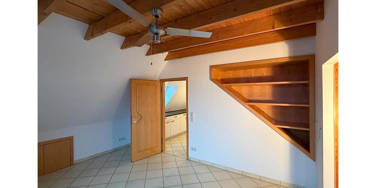 Dachgeschoßwohnung Lichtenau - 4 Zimmer, 86 m&sup2;, 730&euro; | Angebot:25302836