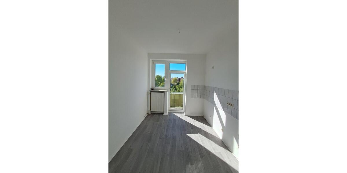 Etagenwohnung Bremerhaven Mitte - 3 Zimmer, 70 m&sup2;, 375&euro; | Angebot:26534544