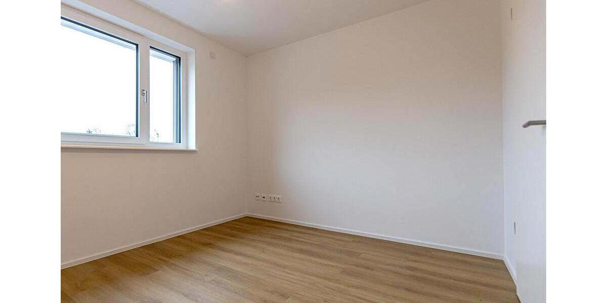 Erdgeschoßwohnung Halle (Saale) Halle-Neustadt - 3 Zimmer, 88 m&sup2;, 1.050&euro; | Angebot:26636556