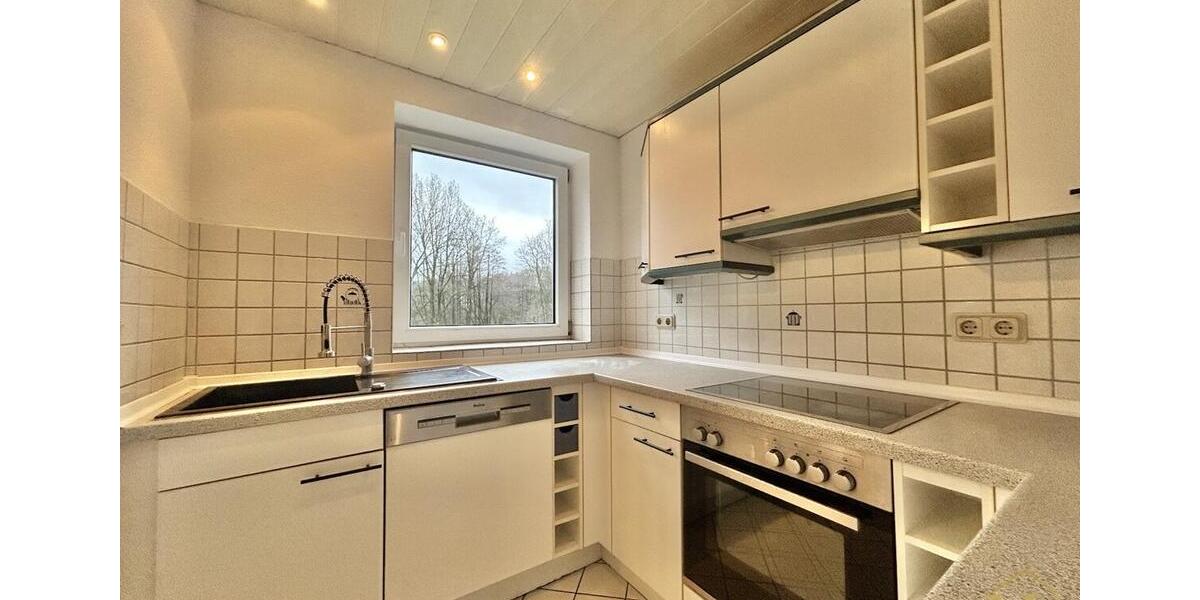 Klarer Streck: Helle 3 Zimmer Wohnung mit Balkon 3 zimmer