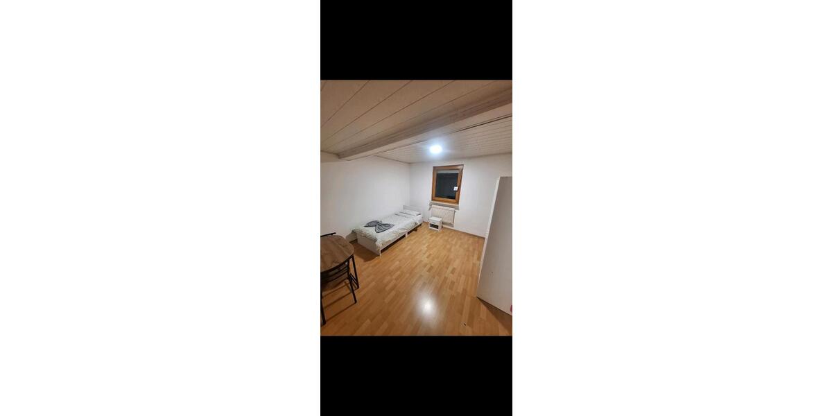 Wohnen auf Zeit Hechingen - 5 Zimmer, 20 m&sup2;, 600&euro; | Angebot:26212602