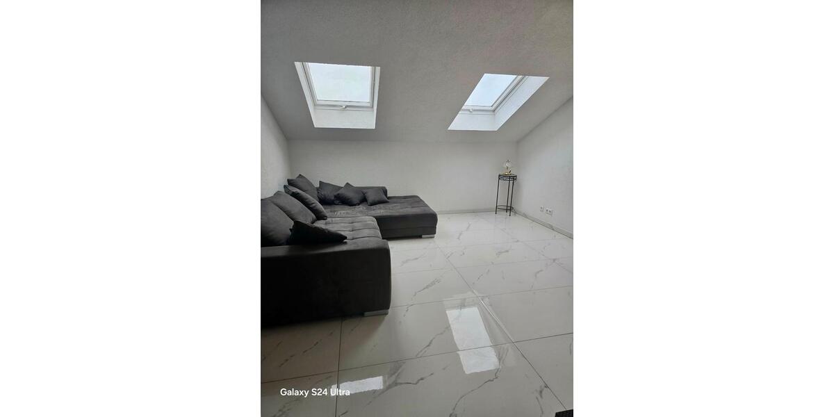 Dachgeschoßwohnung Hildburghausen - 3 Zimmer, 75 m&sup2;, 750&euro; | Angebot:25989732