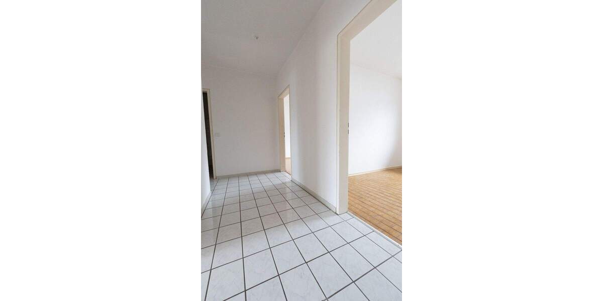 Etagenwohnung Schwetzingen - 3 Zimmer, 70 m&sup2;, 850&euro; | Angebot:25108294