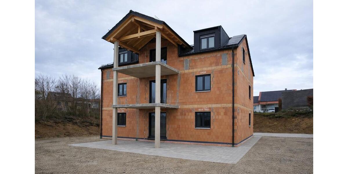 Dachgeschoßwohnung Großmehring - 4 Zimmer, 84 m&sup2;, 1.065&euro; | Angebot:25026784