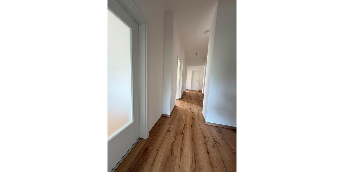 Erdgeschoßwohnung Naumburg (Saale) - 3 Zimmer, 67 m&sup2;, 455&euro; | Angebot:26561571