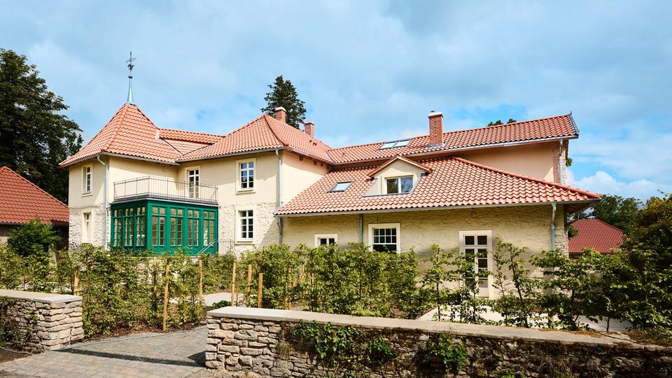 Erdgeschoßwohnung Detmold Hiddesen - 3 Zimmer, 143 m&sup2;, 1.859&euro; | Angebot:25807068