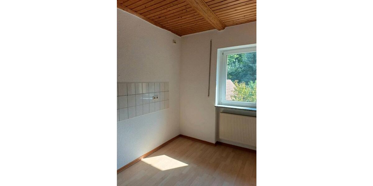 Etagenwohnung Hötensleben - 4 Zimmer, 71 m&sup2;, 370&euro; | Angebot:26246880