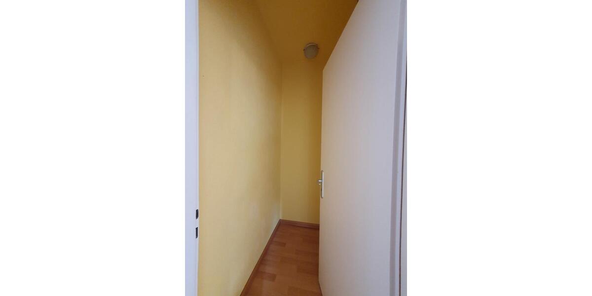 Erdgeschoßwohnung Sulzbach-Rosenberg Rosenberg - 3 Zimmer, 100 m&sup2;, 850&euro; | Angebot:26040536