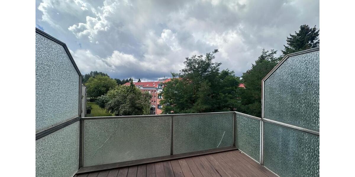 Etagenwohnung Lübeck Sankt Lorenz Nord - 3 Zimmer, 80 m&sup2;, 1.800&euro; | Angebot:25852948