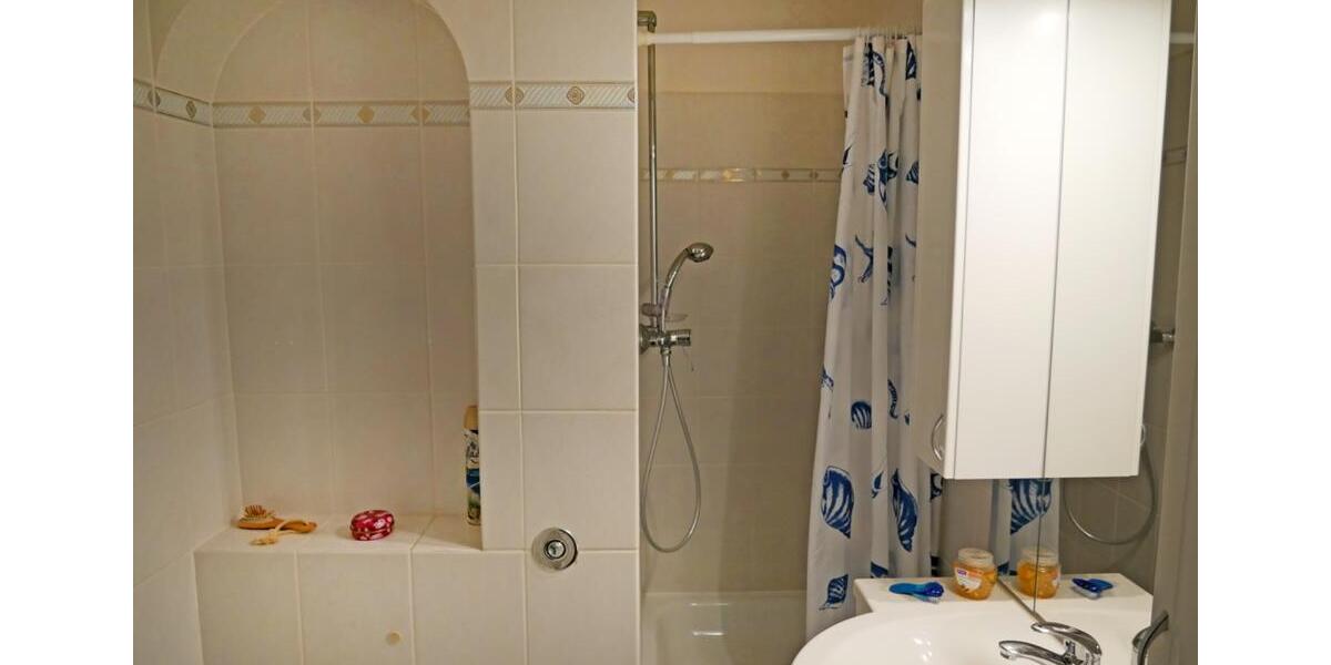 Erdgeschoßwohnung Cuxhaven Duhnen - 5 Zimmer, 143 m&sup2;, 1.400&euro; | Angebot:25887208