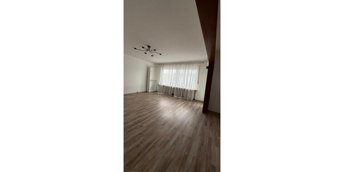 Etagenwohnung Werdohl - 3 Zimmer, 90 m&sup2;, 650&euro; | Angebot:26650110