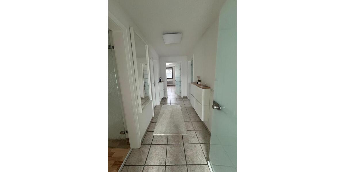 Dachgeschoßwohnung Weyerbusch - 3 Zimmer, 64 m&sup2;, 450&euro; | Angebot:24803062