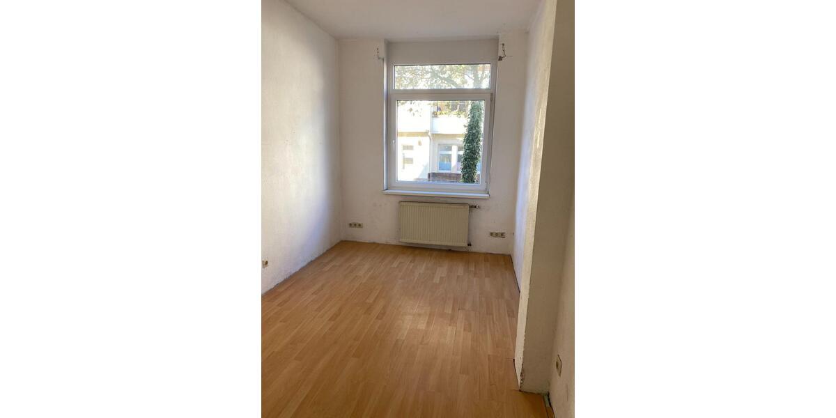 sanierte Mietwohnung mit Einbauküche in ruhiger Umgebung 4 zimmer