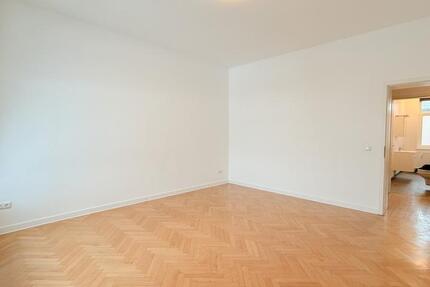 Moderne 4-Zimmer Wohnung mit Charme in historischem Gebäude 4 zimmer