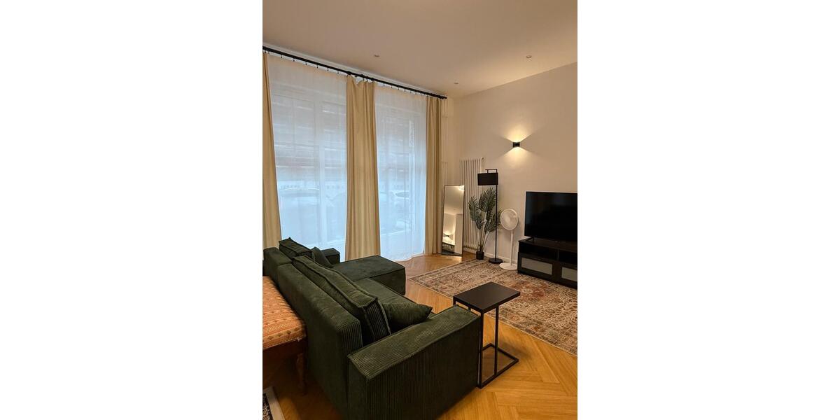 Erdgeschoßwohnung Berlin Mitte - 2 Zimmer, 71 m&sup2;, 2.300&euro; | Angebot:24878384