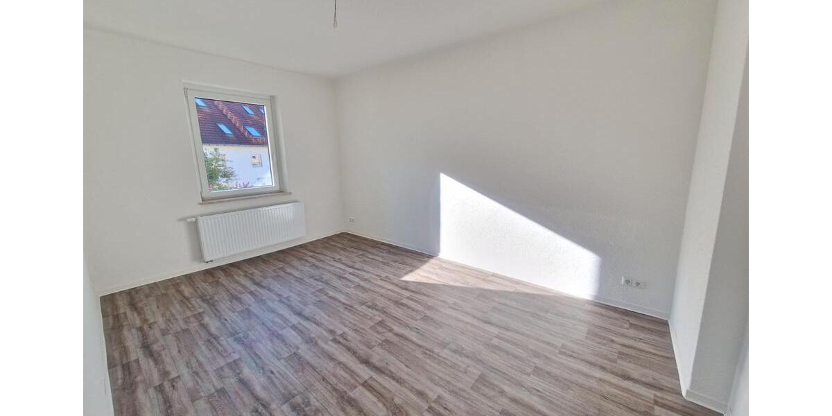 Etagenwohnung Schönebeck (Elbe) - 3 Zimmer, 86 m&sup2;, 695&euro; | Angebot:26266523