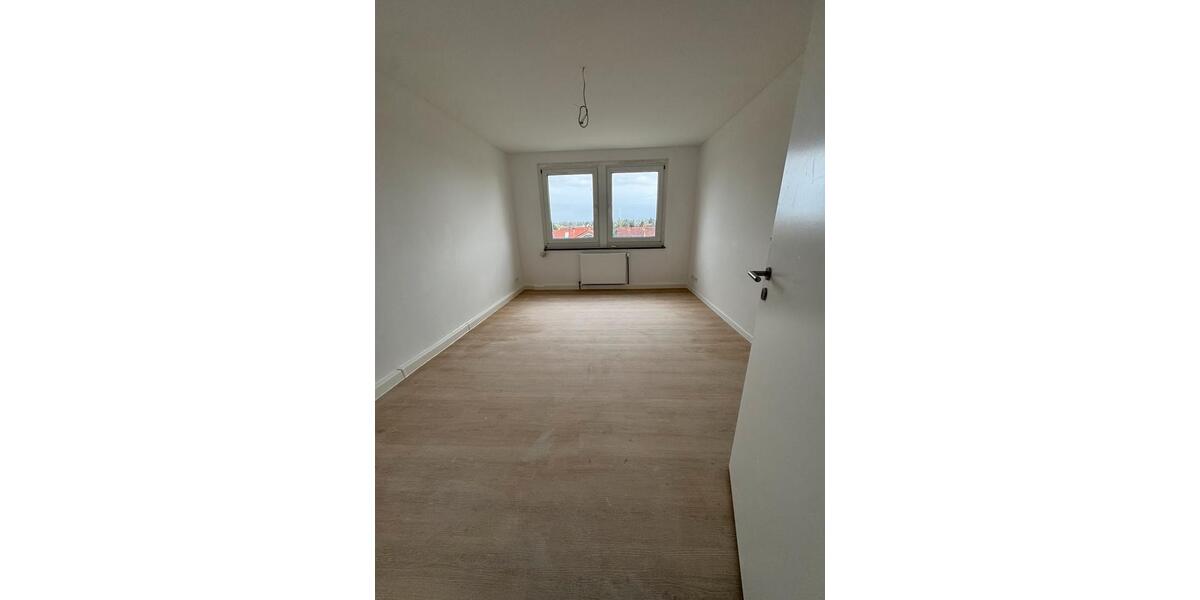 Etagenwohnung Groitzsch - 2 Zimmer, 45 m&sup2;, 495&euro; | Angebot:26405225