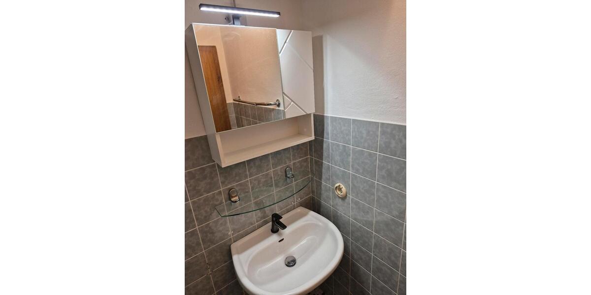 Etagenwohnung Essen Stadtbezirk IX - 1 Zimmer, 30 m&sup2;, 1.200&euro; | Angebot:24565924