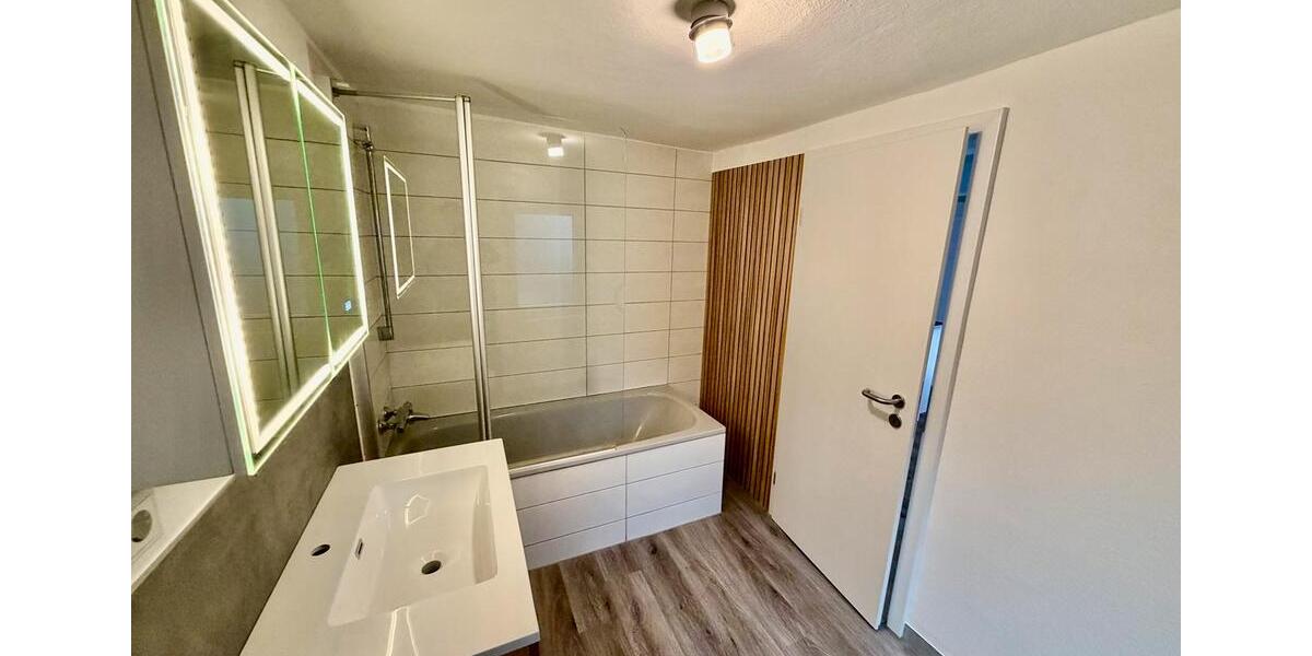 Etagenwohnung Bad Hersfeld - 3 Zimmer, 97 m&sup2;, 780&euro; | Angebot:26018258