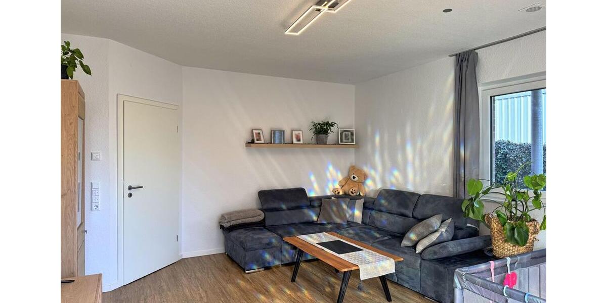 Erdgeschoßwohnung Uplengen - 3 Zimmer, 89 m&sup2;, 795&euro; | Angebot:25988176