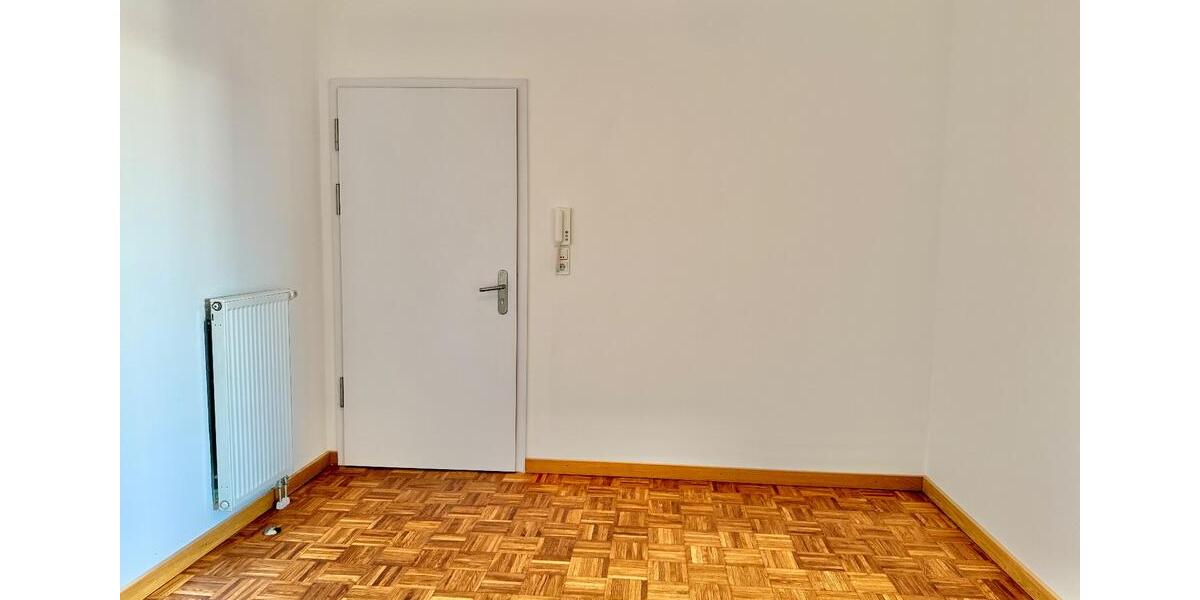 Etagenwohnung Oldenburg Dobbenviertel - 3 Zimmer, 96 m&sup2;, 1.152&euro; | Angebot:23805656