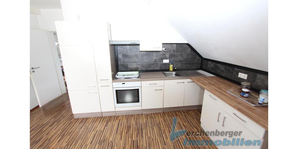 Dachgeschoßwohnung Plattling - 2.5 Zimmer, 86 m&sup2;, 650&euro; | Angebot:24784164