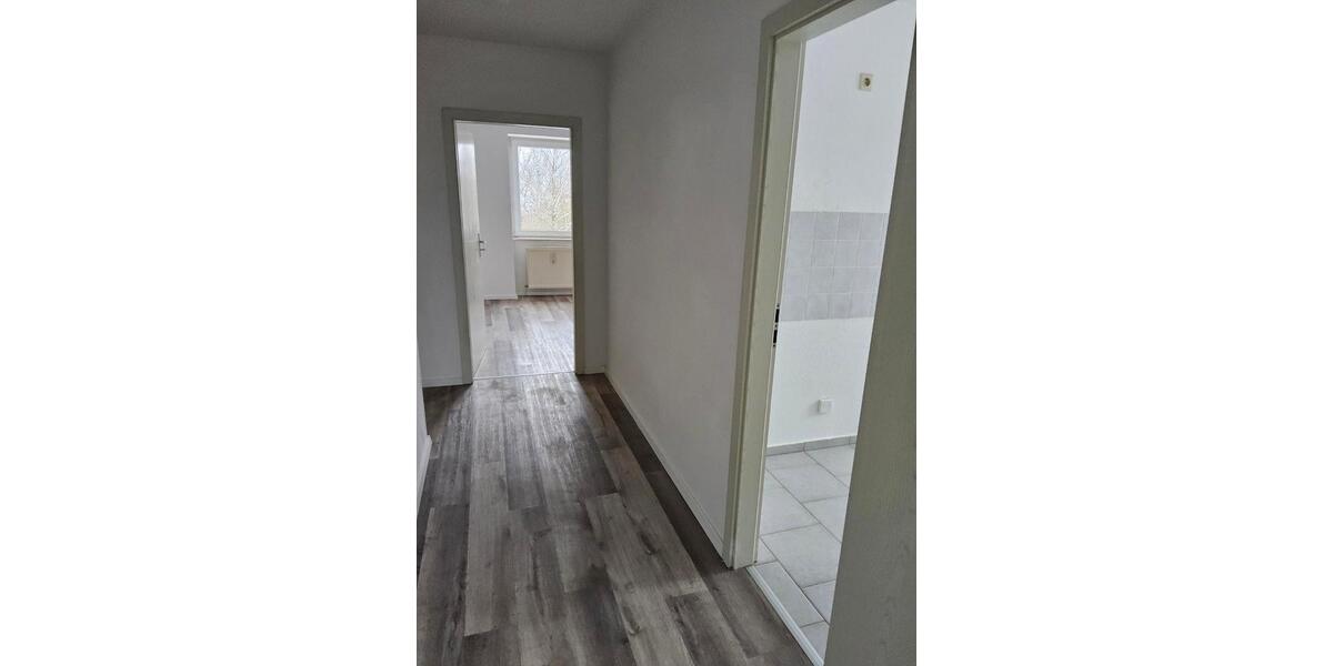 Etagenwohnung Eisleben (Lutherstadt) - 2 Zimmer, 70 m&sup2;, 420&euro; | Angebot:24816331