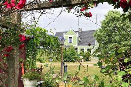 Grosses Einfamilienhaus mit tollem Grundstück nahe Rostock 3 zimmer