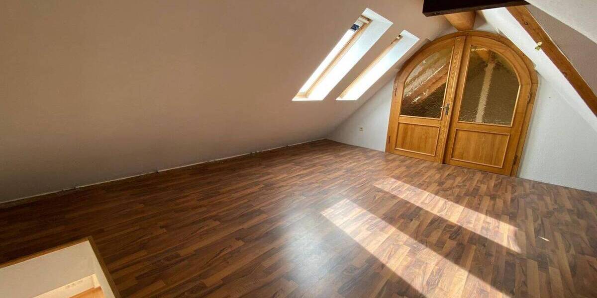 Etagenwohnung Stralsund Altstadt - 2 Zimmer, 73 m&sup2;, 735&euro; | Angebot:26275349