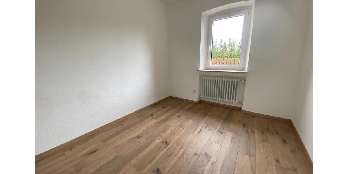 Erdgeschoßwohnung Echternacherbrück - 4 Zimmer, 101 m&sup2;, 990&euro; | Angebot:26444075