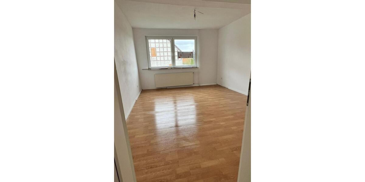 Erdgeschoßwohnung Bad Emstal - 2 Zimmer, 95 m&sup2;, 800&euro; | Angebot:25906715
